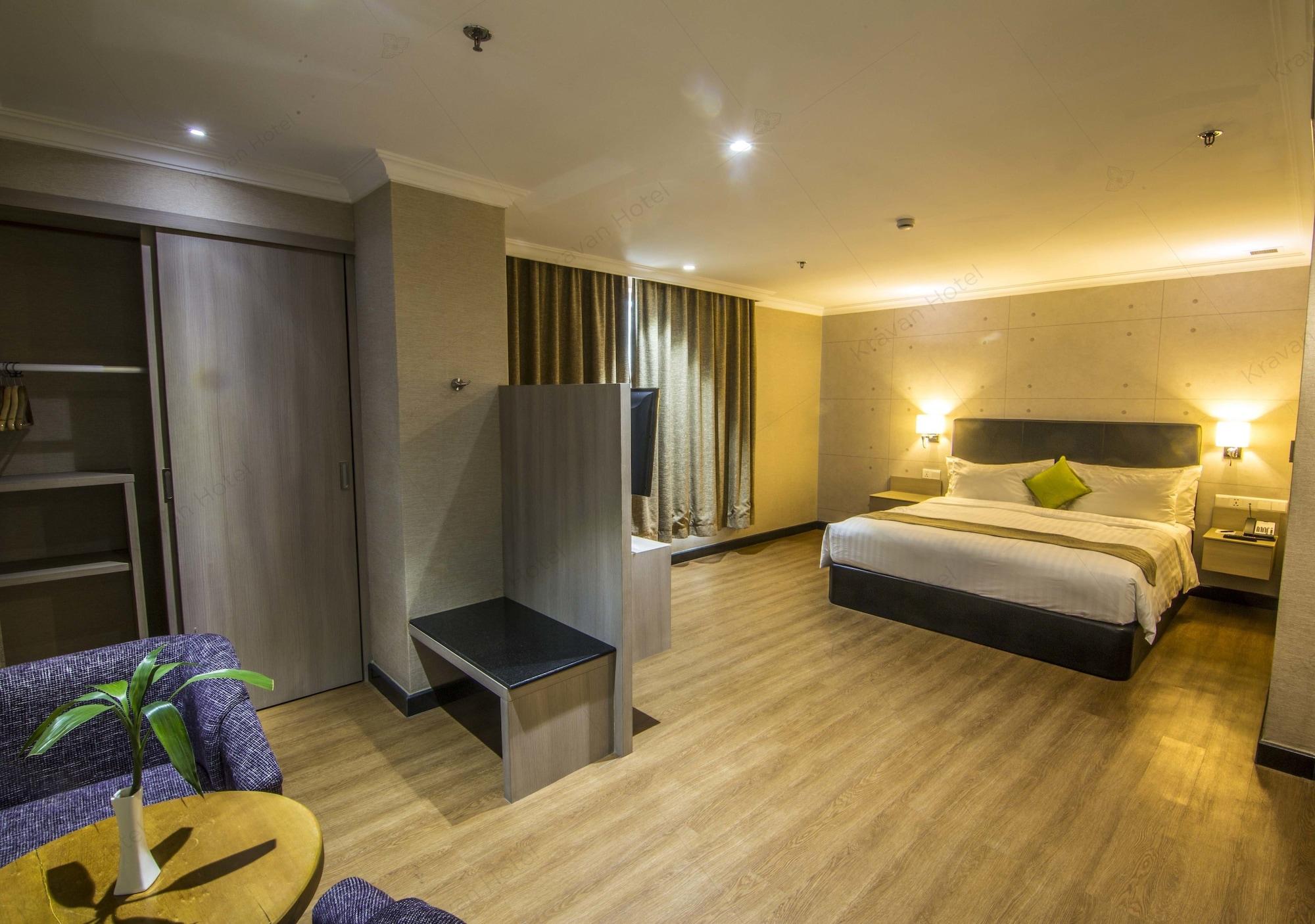 Kravan Hotel Пномпень Экстерьер фото